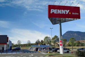 penny-inaugura-il-primo-punto-vendita