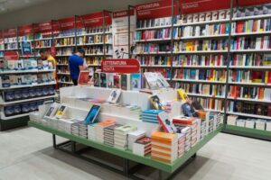 mondadori-arriva-a-bracciano-con-una-nuova-libreria-pensata-per-la-collettivita